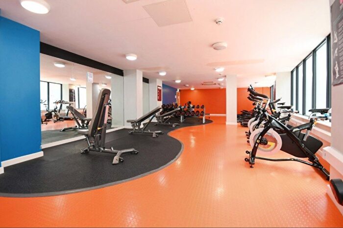 1 Bedroom Flat To Rent In Queen Street, Sheffield, South Yorkshire, S1