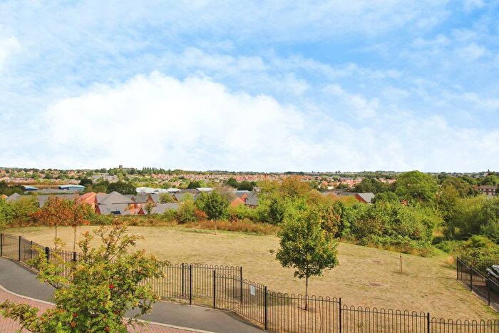 3 Bedroom Semi-Detached House For Sale In Sullivan Avenue, Wakefield, WF2