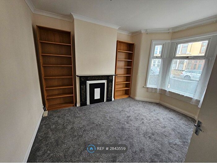 3 Bedroom Terraced House To Rent In Monteagle Avenue, Barking, IG11