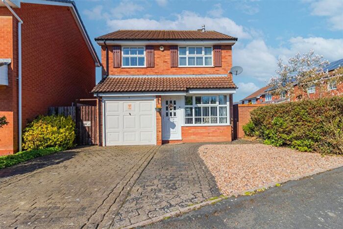 3 Bedroom Detached House For Sale In Sycamore Grove, Southam, CV47
