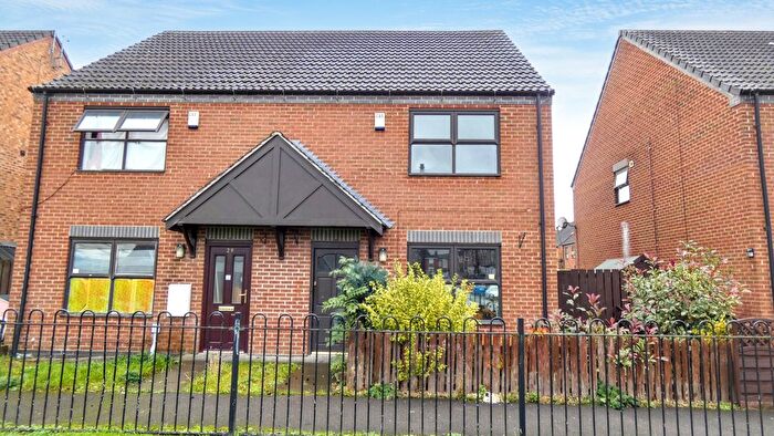 3 Bedroom Semi Detached House For Sale In Martin Street, Beverley, HU17