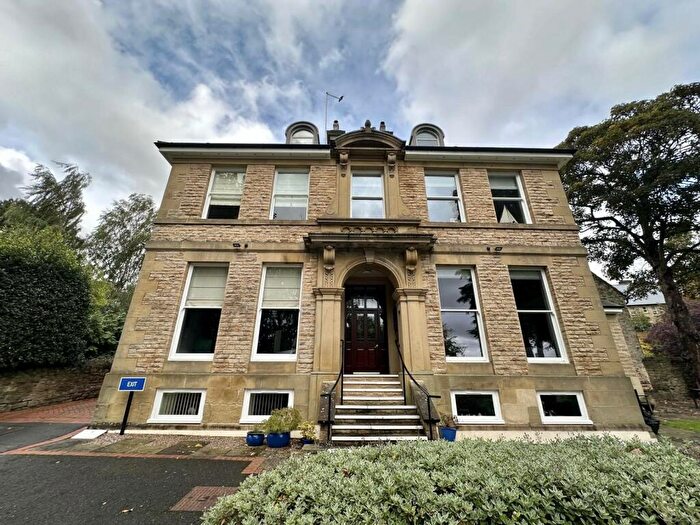 3 Bedroom Apartment To Rent In Ranmoor Park Road, S10