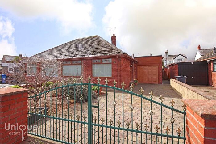 2 Bedroom Bungalow For Sale In Trunnah Gardens, Thornton-Cleveleys, FY5