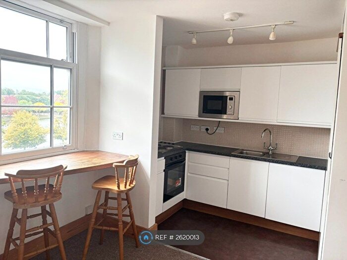 Studio To Rent In Hotwell Road, Bristol, BS8