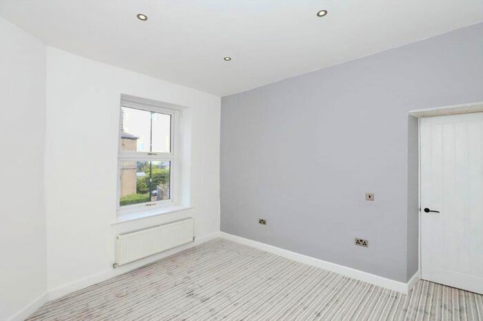 1 Bedroom Property To Rent In Stannington Road, Sheffield, S6