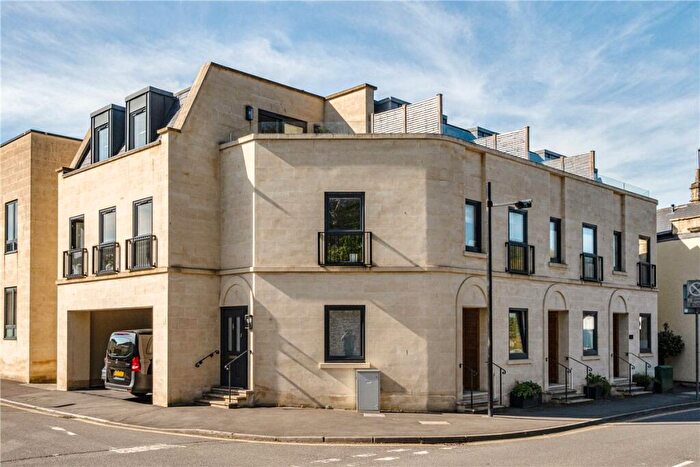 2 Bedroom House To Rent In Westmoreland Road, Bath, Somerset, BA2