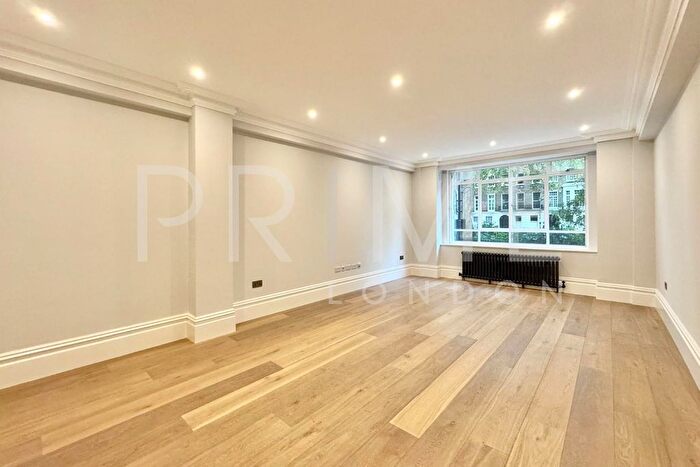 2 Bedroom Flat To Rent In Montagu Square, - Montagu Square, Marylebone, W1H