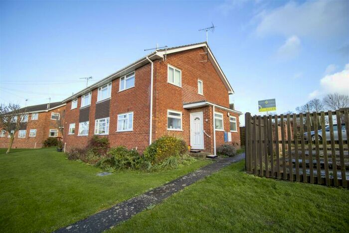 2 Bedroom Maisonette To Rent In Hendingham Close, Tuffley, GL4