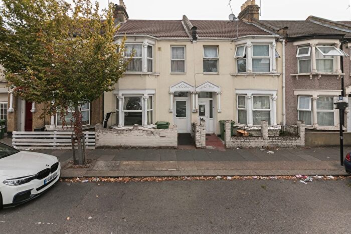 3 Bedroom Terraced House For Sale In Kitchener Road, London, E7