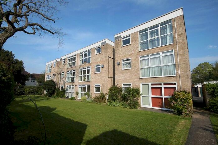 2 Bedroom Flat To Rent In Berrylands, Milton Road, Cambridge, CB4