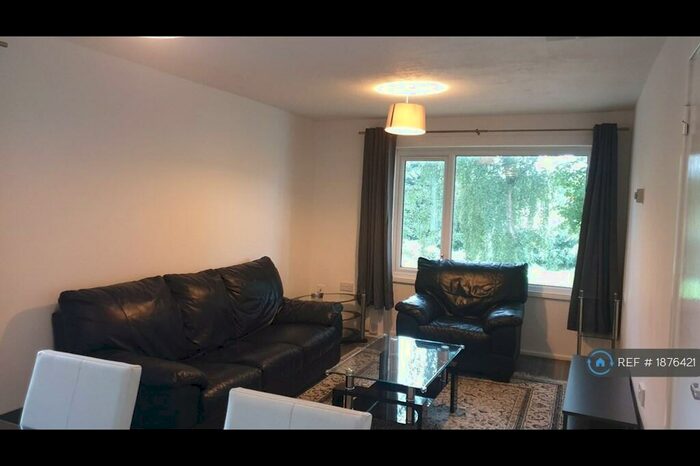 2 Bedroom Flat To Rent In Bullace Croft, Birmingham, B15