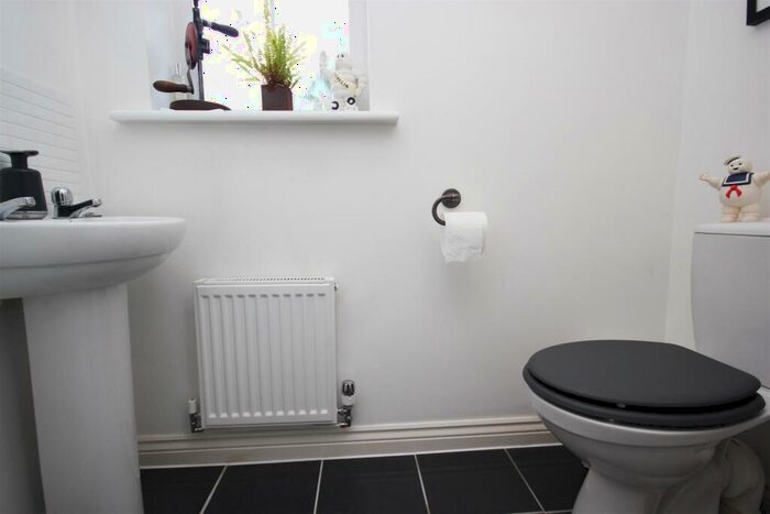 2 Bedroom Semi-Detached House For Sale In Spencer Road, Wellingborough, NN8