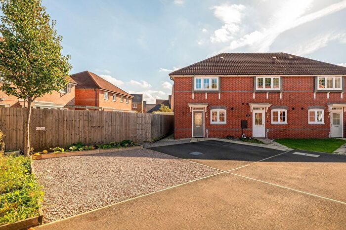 3 Bedroom End Of Terrace House For Sale In Vespasian Way, North Hykeham, Lincoln, LN6