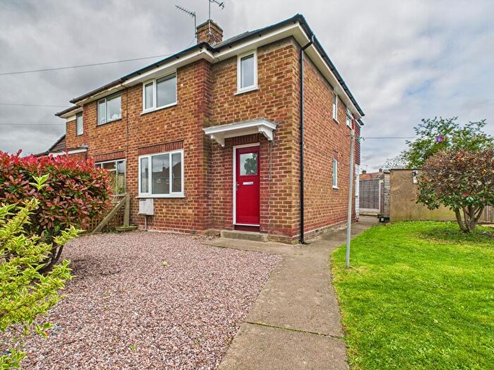 3 Bedroom Semi-Detached House To Rent In Chestnut Drive, Hinton, Hereford, HR2