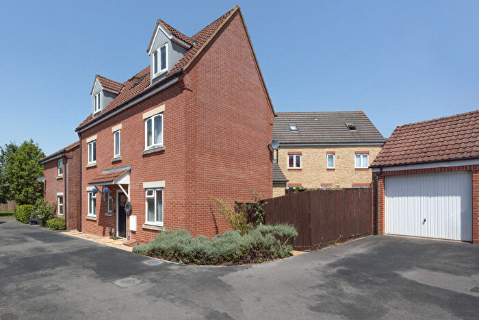 4 Bedroom Detached House For Sale In Hulbert Close, Hilperton, Wiltshire, BA14