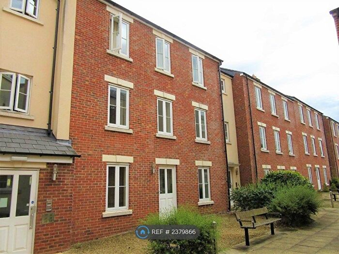 2 Bedroom Flat To Rent In Oxford Terrace, Gloucester, GL1