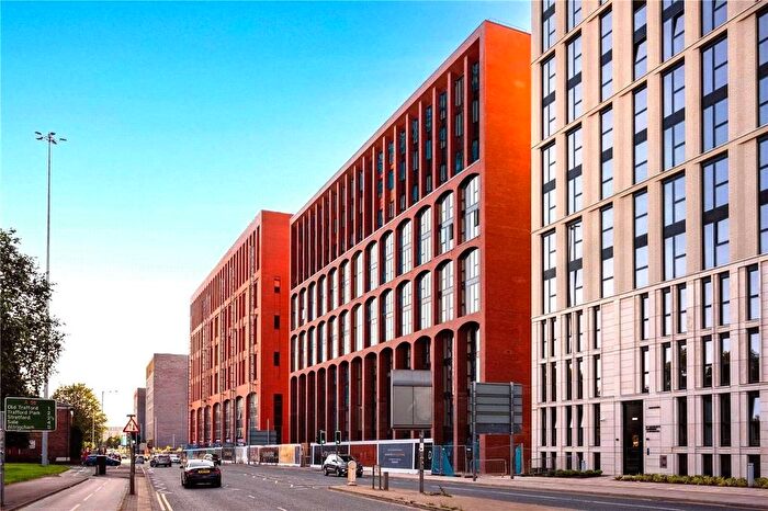 2 Bedroom Flat To Rent In Sky Garden, Spinners Way, Manchester, M15
