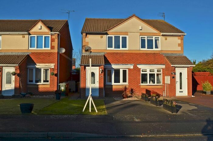 2 Bedroom Semi-Detached House To Rent In Hendon Close, North Shields, NE29