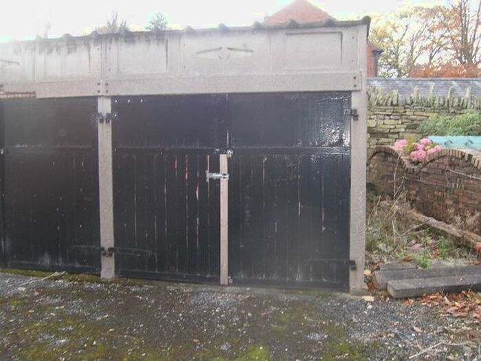 Garage / Parking To Rent In Woodlands Road, Macclesfield, SK11