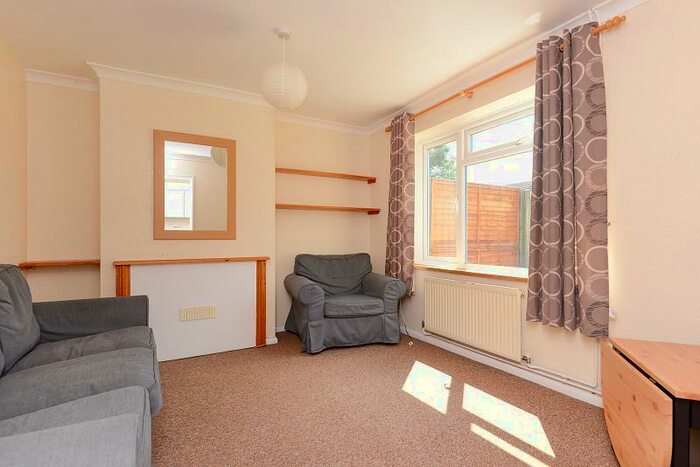 3 Bedroom Terraced House To Rent In Montfort Close, Canterbury, CT2