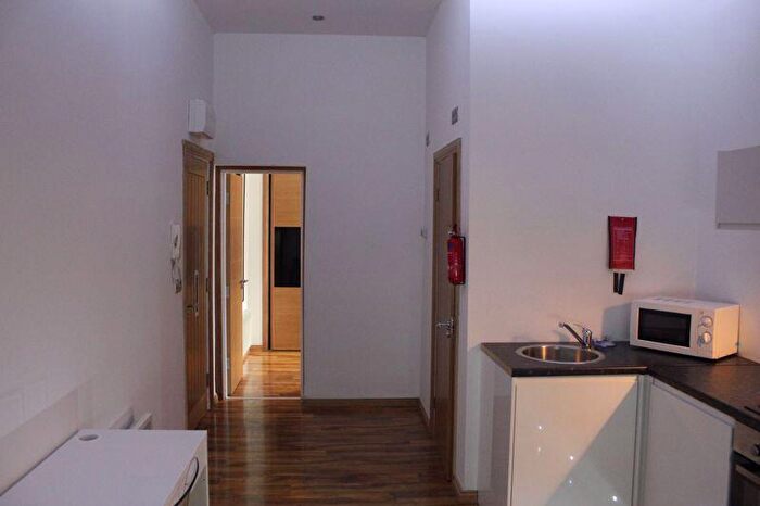 2 Bedroom Flat To Rent In Falconers Court, Newcastle Upon Tyne, NE1