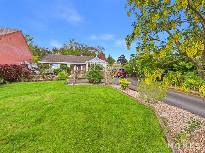 3 Bedroom Detached Bungalow For Sale In Lower Road, Harmer Hill, Shrewsbury, SY4