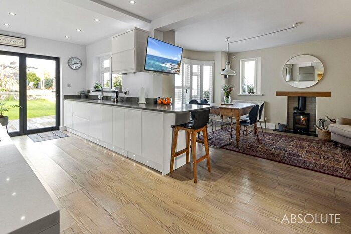 4 Bedroom Detached House For Sale In Upper Headland Park Road, Preston, TQ3