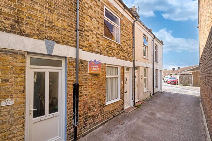 2 Bedroom Terraced House For Sale In Claremont Gardens, Ramsgate, Kent, CT11