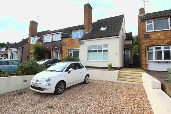 2 Bedroom End Of Terrace House To Rent In Salesbury Drive, Billericay, CM11