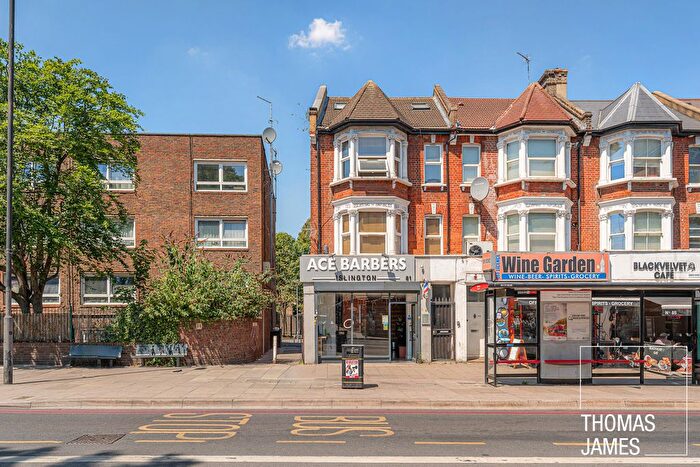 4 Bedroom Block Of Flats For Sale In Parkhurst Road, London, N7