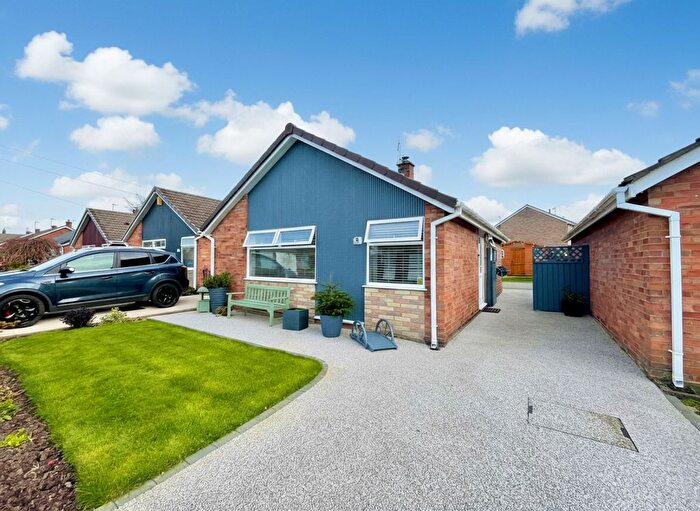 2 Bedroom Detached Bungalow For Sale In Stapleton Close, Seamer, YO12