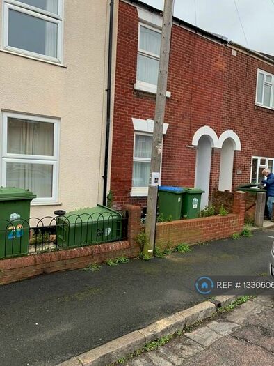 3 Bedroom Terraced House To Rent In Castle Street, Southampton, SO14