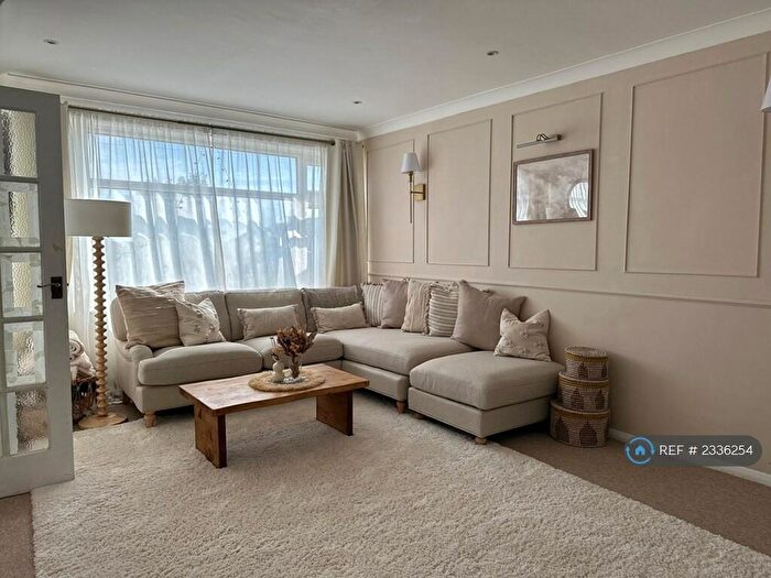 3 Bedroom Terraced House To Rent In Highfield Road, London, RM5