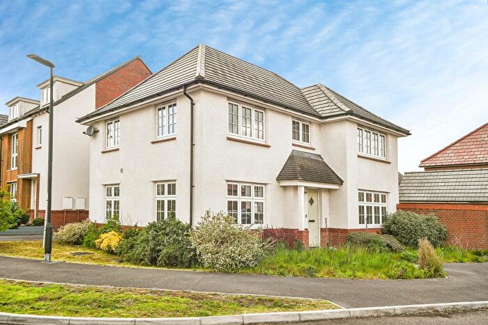 4 Bedroom Detached House For Sale In Crofton Road, Coate, Swindon, SN3