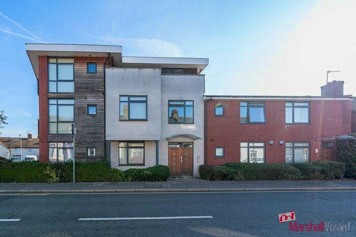 1 Bedroom Flat To Rent In Spectrum, Leavesden Road, Watford, WD24