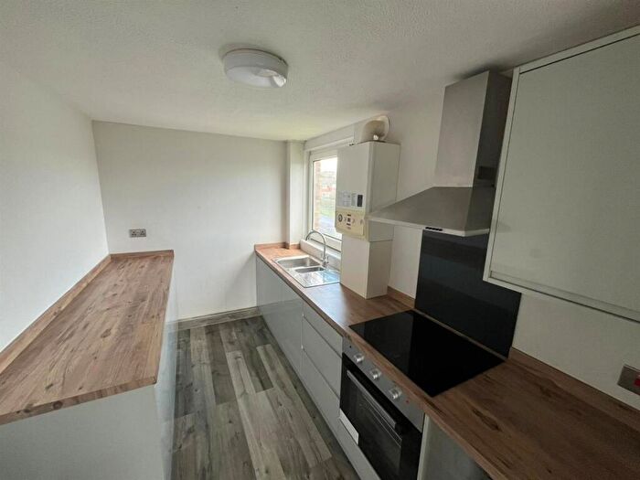 2 Bedroom Flat To Rent In Watermead Road, Farlington, PO6