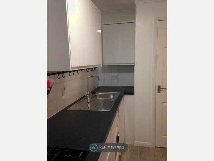 1 Bedroom Maisonette To Rent In Custom House, London, E16