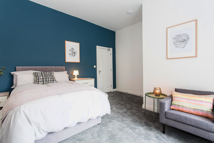 5 Bedroom House Of Multiple Occupation To Rent In Hanson Street, Bury, BL9