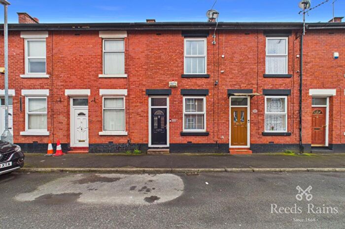 2 Bedroom Terraced House For Sale In Martin Street, Hyde, Greater Manchester, SK14