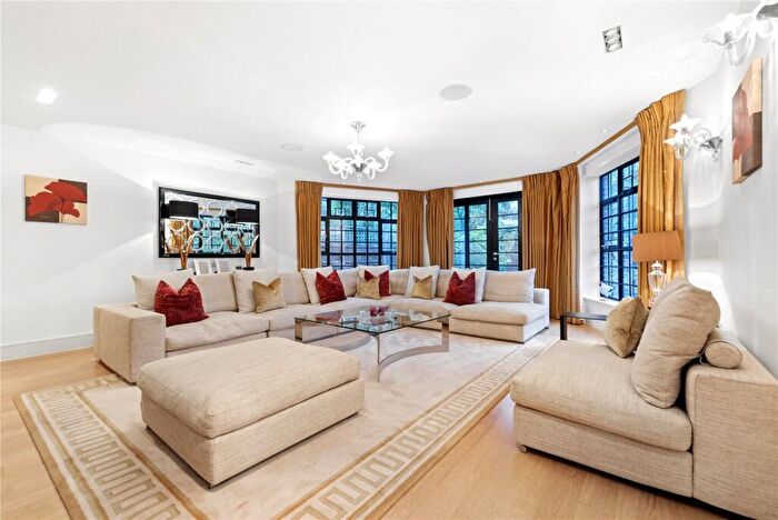 5 Bedroom End Of Terrace House To Rent In Willow House, Wellgarth Road, London, NW11