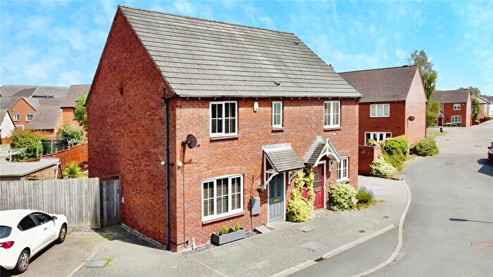 3 Bedroom Semi-Detached House For Sale In Paddock Way, Hinckley, Leicestershire, LE10