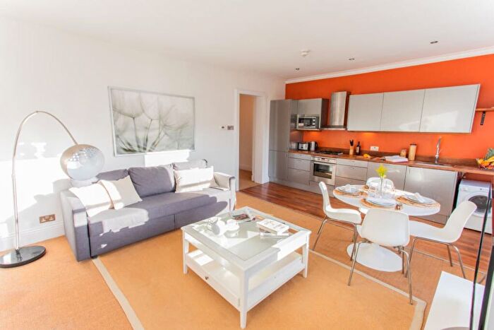 1 Bedroom Flat To Rent In Gwendwr Road, London, W14