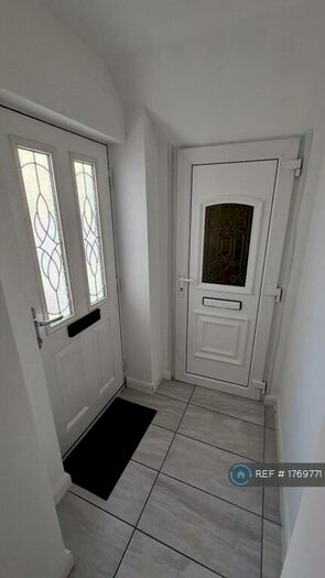 3 Bedroom Flat To Rent In Edgar Road, Cliftonville, Margate, CT9