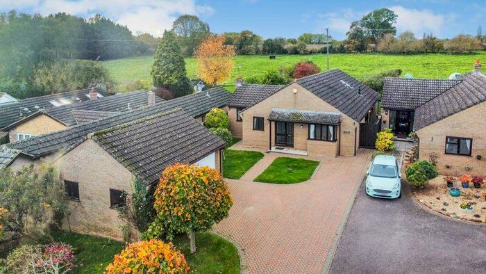 4 Bedroom Bungalow For Sale In Moor End Road, Radwell, MK43