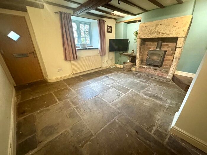 2 Bedroom End Of Terrace House To Rent In Townhead Road, Sheffield, S17