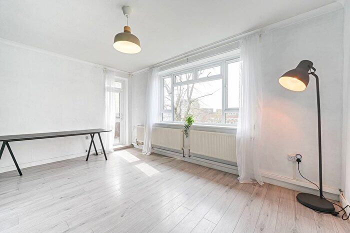 4 Bedroom Flat For Sale In Lewisham Hill, Blackheath, London, SE13