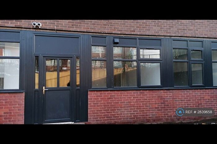 1 Bedroom Flat To Rent In Trinity Road, Dudley, DY1