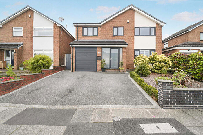 4 Bedroom Detached House For Sale In Salisbury Avenue, Hopwood, Heywood, OL10