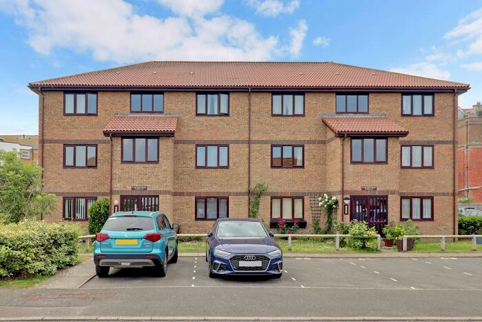 1 Bedroom Flat To Rent In The Boundary, Seaford, BN25