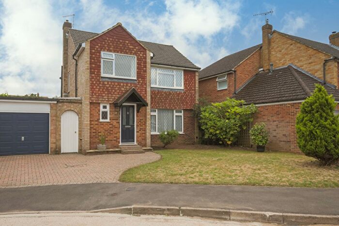 3 Bedroom Detached House To Rent In Godley Road, West Byfleet, KT14